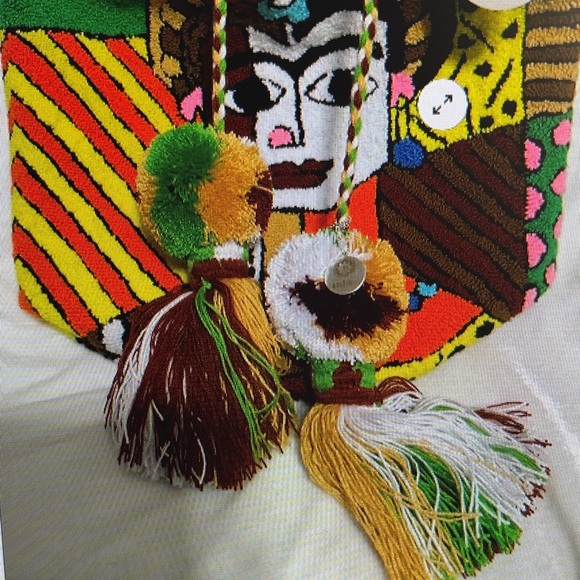 Frida Kahlo - Wayuu Patchwork Shoulder Bag - Picture 3 of 11